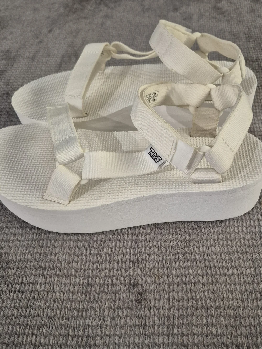 Teva Women Flatform Universal Platform Y2K Inspired Sandal Size 9 White Recycled - Picture 4 of 8